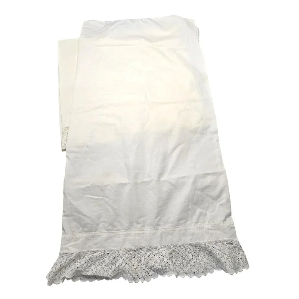 Vintage White Cotton & Crochet Lace Pillowcases Set of 2 READ CM2107
